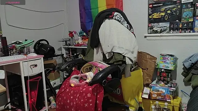 tallnerdyguy online show from May 2026 01:45:02 AM