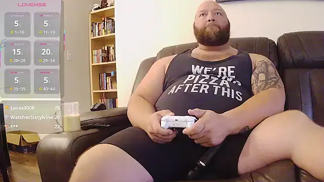 Snapshot of Strong_Bear89 chatting on October 2025 01:21:02 PM Strong Bear89 online show from October 2025 01:21:02 PM