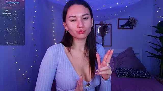 margeriTirell online show from October 2025 02:56:02 AM