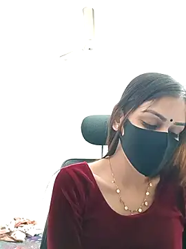 Tisha-01 online show from November 2025 01:33:02 PM