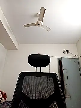 Tisha-01 online show from November 2025 01:26:02 AM