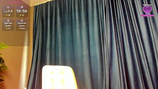 Snapshot of LaurynCopper chatting on October 2025 08:02:02 AM LaurynCopper online show from October 2025 08:02:02 AM