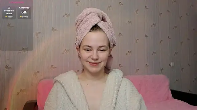 Snapshot of Fox_Lisa chatting on March 2025 11:42:01 AM Fox Lisa online show from March 2025 11:42:01 AM