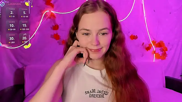 Snapshot of Fox_Lisa chatting on November 2025 08:29:01 PM Fox Lisa online show from November 2025 08:29:01 PM