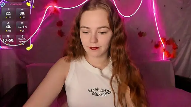 Snapshot of Fox_Lisa chatting on November 2025 05:01:02 PM Fox Lisa online show from November 2025 05:01:02 PM