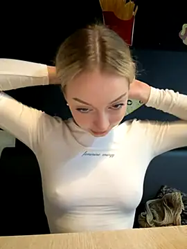 Snapshot of melissa_grr chatting on November 2025 04:33:01 PM melissa grr online show from November 2025 04:33:01 PM