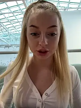 Snapshot of melissa_grr chatting on February 2025 12:24:02 PM melissa grr online show from February 2025 12:24:02 PM