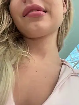 Snapshot of melissa_grr chatting on February 2025 01:33:02 PM melissa grr online show from February 2025 01:33:02 PM