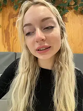 Snapshot of melissa_grr chatting on June 2026 01:44:02 PM melissa grr online show from June 2026 01:44:02 PM