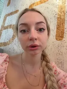 Snapshot of melissa_grr chatting on June 2026 01:17:02 PM melissa grr online show from June 2026 01:17:02 PM