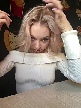 Snapshot of melissa_grr chatting on December 2025 10:32:02 AM melissa grr online show from December 2025 10:32:02 AM