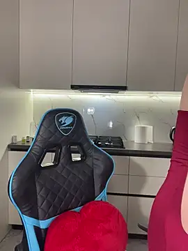 CurlyLara online show from March 2026 02:34:02 AM