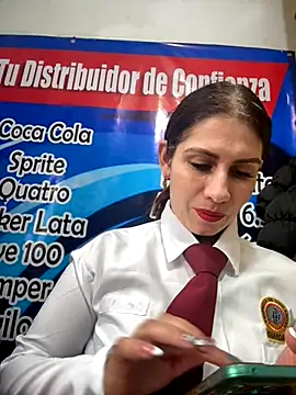 Alysson-- online show from November 2025 02:32:01 PM