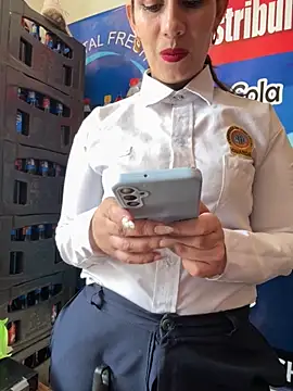 Alysson-- online show from December 2025 01:43:02 PM