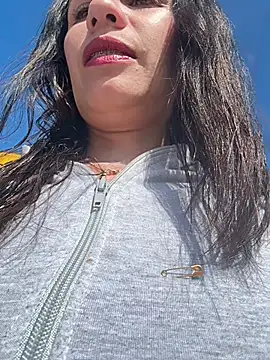 Alysson-- online show from March 2026 01:37:01 PM