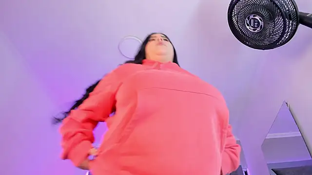 AmberiniHoffman online show from November 2025 11:35:02 AM