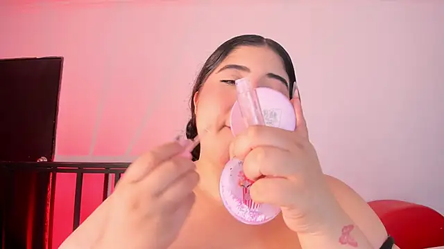 AmberiniHoffman online show from February 2026 11:53:02 AM