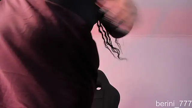 AmberiniHoffman online show from February 2026 12:05:02 PM