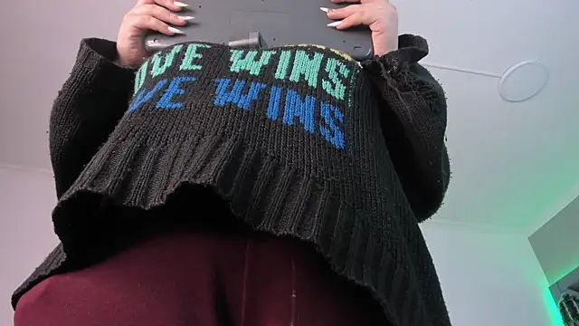 AmberiniHoffman online show from December 2025 11:14:02 AM