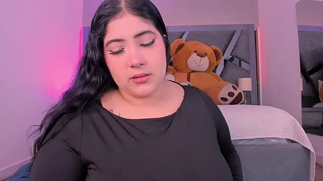 AmberiniHoffman online show from October 2025 12:02:02 PM