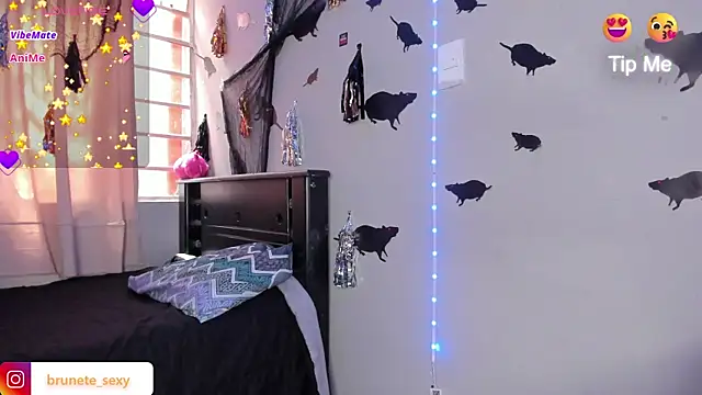 Brunettesexy0 online show from October 2025 05:43:01 PM