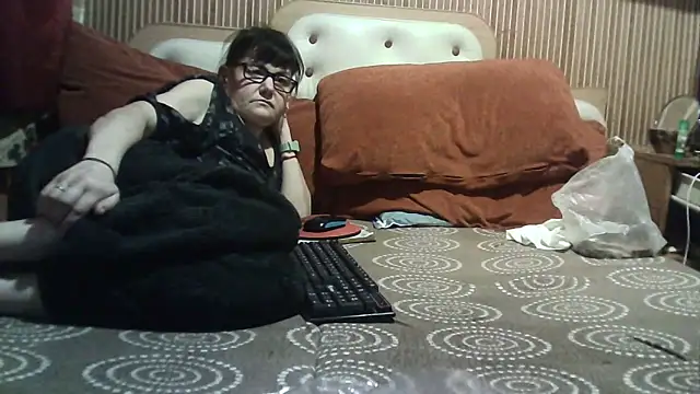 AlanaLaDream online show from October 2025 07:02:02 PM