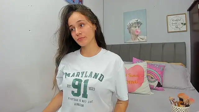 naughtyloverss online show from March 2026 06:20:02 PM