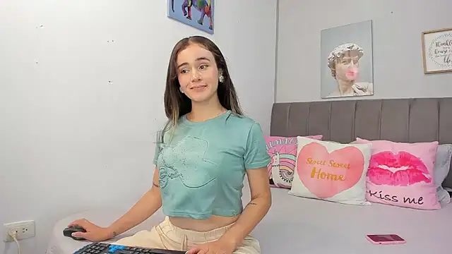 naughtyloverss online show from March 2026 03:28:02 PM