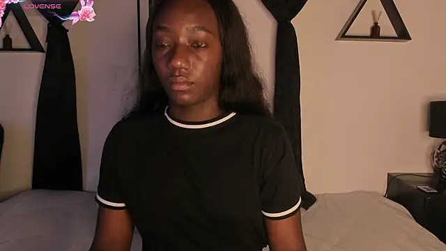 Khenta Michells online show from February 2026 10:23:01 AM