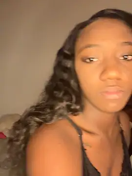 Khenta Michells online show from November 2025 11:03:02 AM