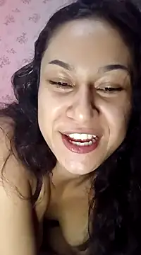 yummi  priv online show from March 2025 05:38:02 AM