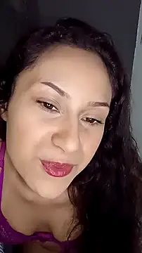 yummi  priv online show from January 2025 04:21:01 AM