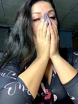 Snapshot of Sweeeeet_Candy chatting on December 2025 03:40:02 AM Sweeeeet Candy online show from December 2025 03:40:02 AM