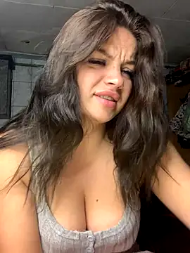 Snapshot of Sweeeeet_Candy chatting on October 2025 02:43:01 AM Sweeeeet Candy online show from October 2025 02:43:01 AM