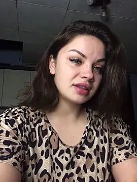 Snapshot of Sweeeeet_Candy chatting on February 2025 02:58:01 AM Sweeeeet Candy online show from February 2025 02:58:01 AM