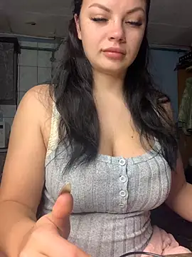 Snapshot of Sweeeeet_Candy chatting on November 2025 03:43:01 AM Sweeeeet Candy online show from November 2025 03:43:01 AM