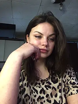 Snapshot of Sweeeeet_Candy chatting on February 2025 07:15:01 AM Sweeeeet Candy online show from February 2025 07:15:01 AM