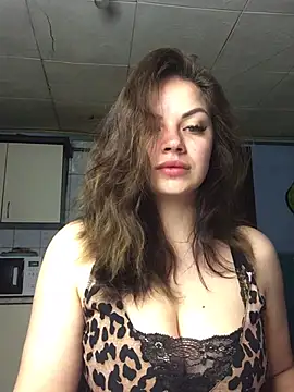 Snapshot of Sweeeeet_Candy chatting on March 2025 02:50:01 AM Sweeeeet Candy online show from March 2025 02:50:01 AM