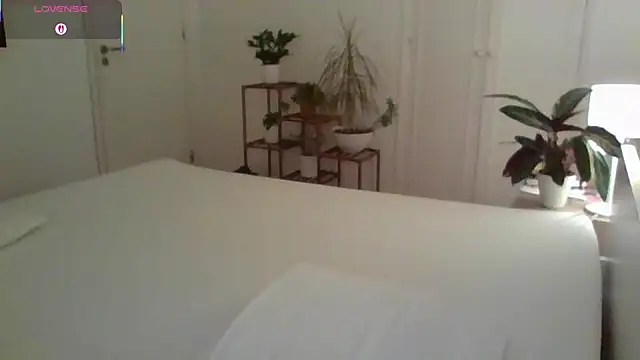 yournextdoorhottie online show from March 2026 09:25:01 PM