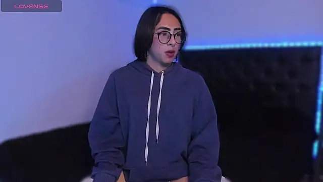 Skyler  blue4 online show from March 2025 04:04:01 AM