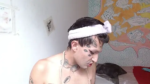 Snapshot of Party_trans chatting on February 2025 08:44:02 PM Party trans online show from February 2025 08:44:02 PM