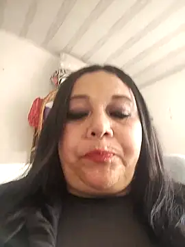 Snapshot of sara_pineros chatting on September 2025 06:56:01 PM sara pineros online show from September 2025 06:56:01 PM