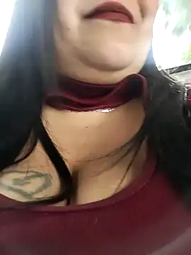 Snapshot of sara_pineros chatting on January 2025 06:43:02 PM sara pineros online show from January 2025 06:43:02 PM