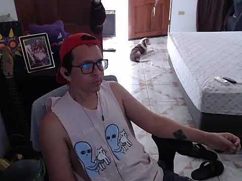 Snapshot of Pit_xxz chatting on November 2025 06:46:02 PM Pit xxz online show from November 2025 06:46:02 PM