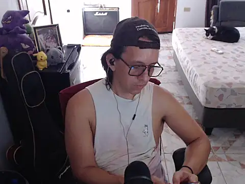 Snapshot of Pit_xxz chatting on June 2026 05:41:02 PM Pit xxz online show from June 2026 05:41:02 PM