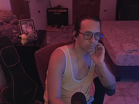 Snapshot of Pit_xxz chatting on June 2026 05:46:01 AM Pit xxz online show from June 2026 05:46:01 AM