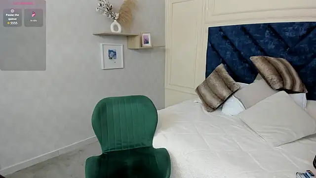 Charlotte Mayer online show from February 2026 11:32:01 AM