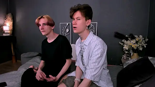 AndrewwCarter2 online show from February 2026 07:27:02 PM