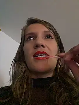 gwen ashly online show from March 2026 08:14:01 PM