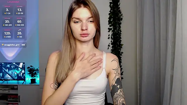 Snapshot of lounahyan chatting on October 2025 07:03:02 PM lounahyan online show from October 2025 07:03:02 PM